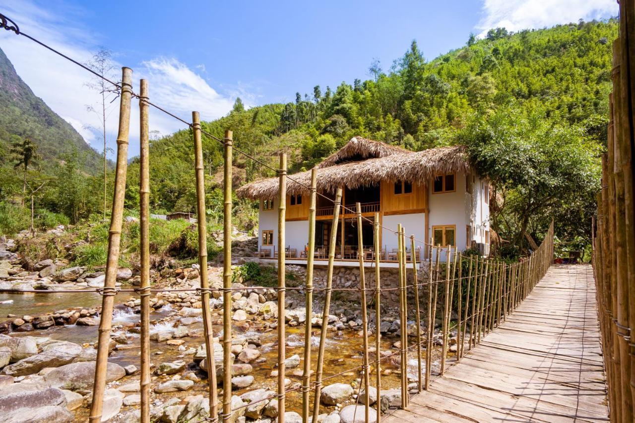 Topas Riverside Lodge Сапа Екстериор снимка